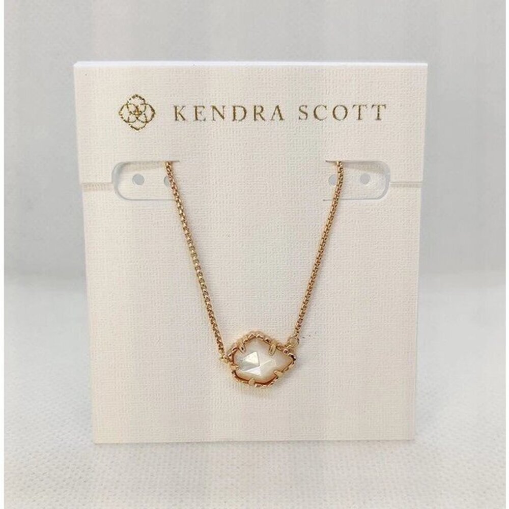 Kendra Scott Tess Rose Gold Pendant Necklace In Ivory Pearl